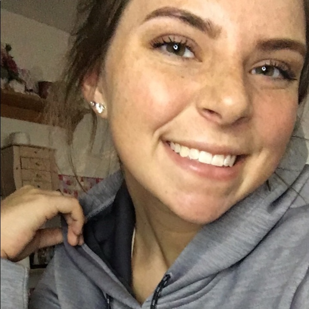 Meet your Posher, Kara